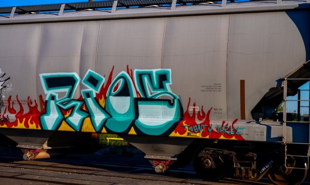 Rales Jewish Family Services Helping Hungry During Government Shutdown