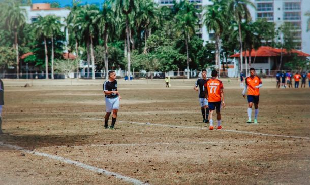 Boca Raton Football Classic: West Boca Dominates