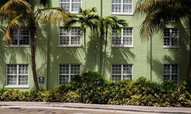 Kelce's Lux Boca Raton Pad: A Sneak Peek
