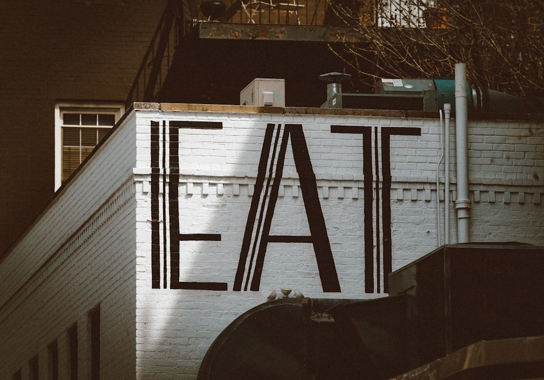 EAT AND RUN! Cops Seek These People Who Ditched Their Bill