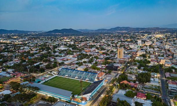 Clash of Titans: Football Showdown