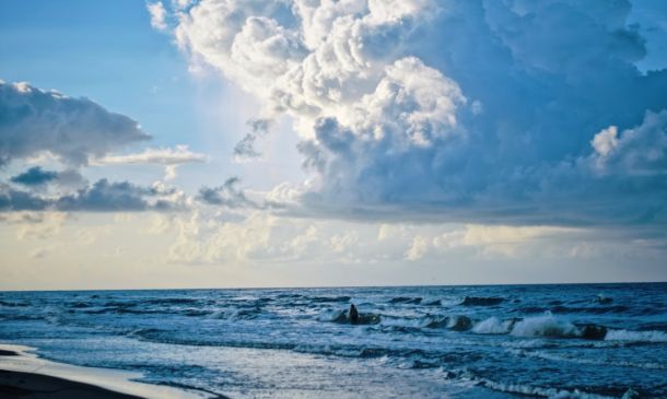 Boca Raton: Heavy Rain & Storms Expected Wednesday