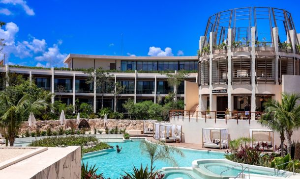 Boca Raton Shopping Center Sets Record Sale Price