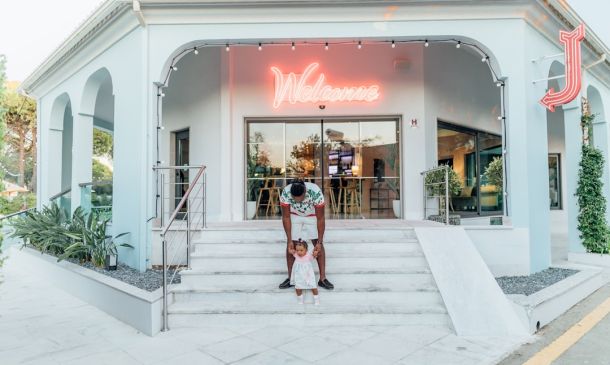 $20M Boca Raton Mansion: A Luxury Rental Unveiled