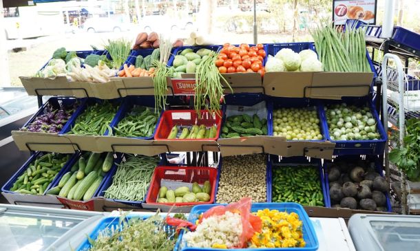 Boca Raton's New Grocery: Grand Opening & Local Flair