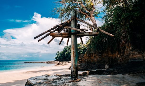 HURRICANE CENTER: NHC Atlantic Tropical Weather Discussion