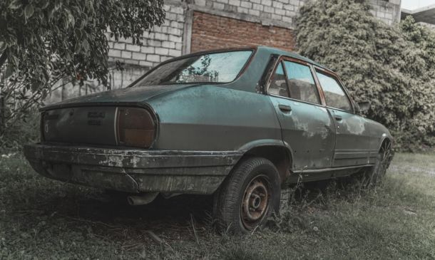 Vehicle Fleeing From Publix Theft Collides With Delray Beach Police Car