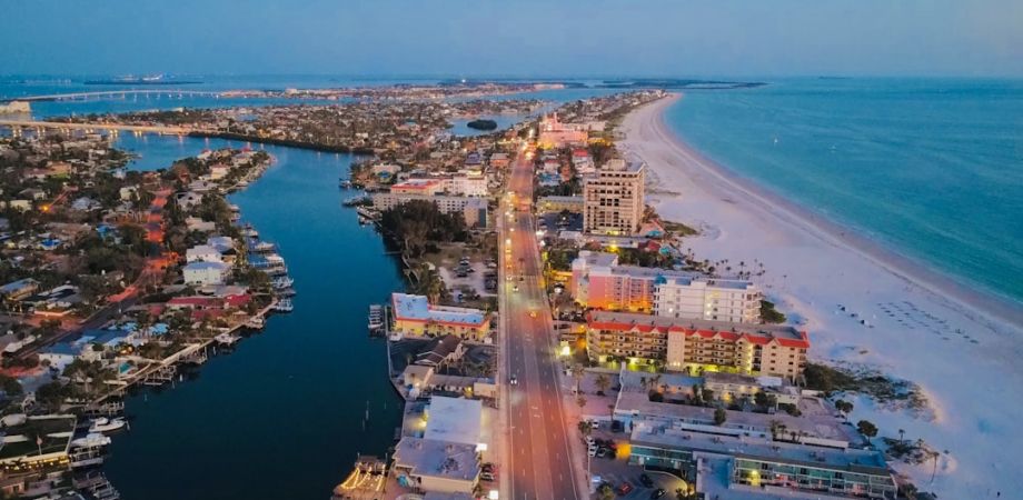 boca cbae56 fb2acf17 Entertainment