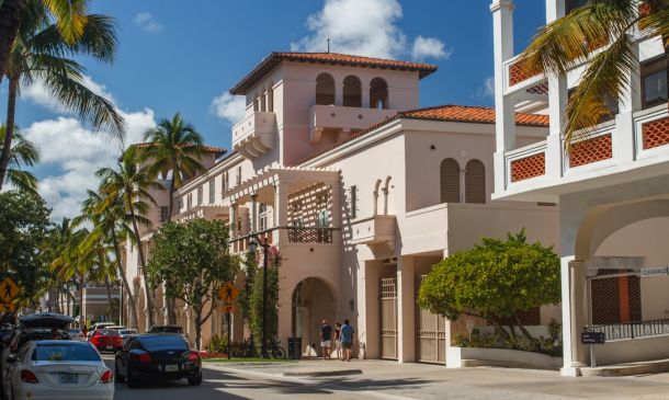 Boca Raton Mansion Rentals: Unparalleled Luxury