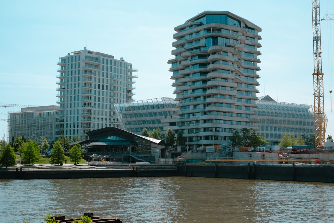 Kelce's Boca Raton Rental: Taylor Swift Connection?