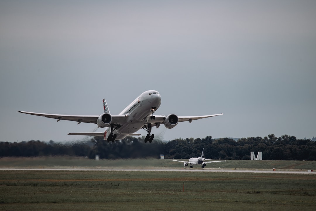 Jet Overshoots Runway in Boca Raton