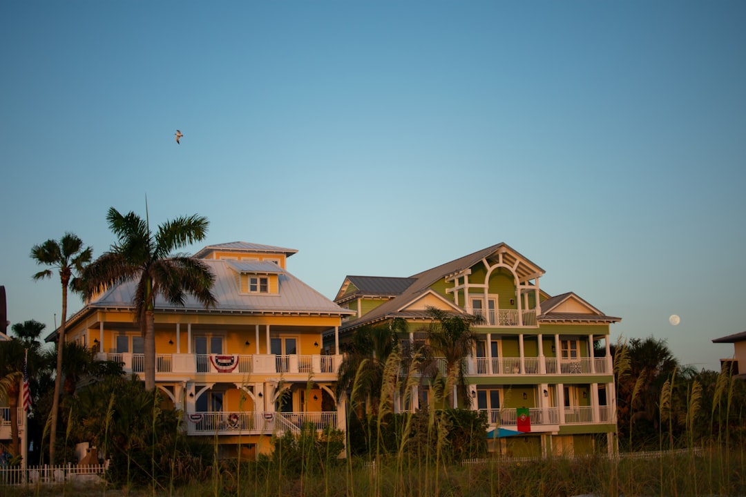 Kelce's Boca Raton Hideaway: Swift Speculation?