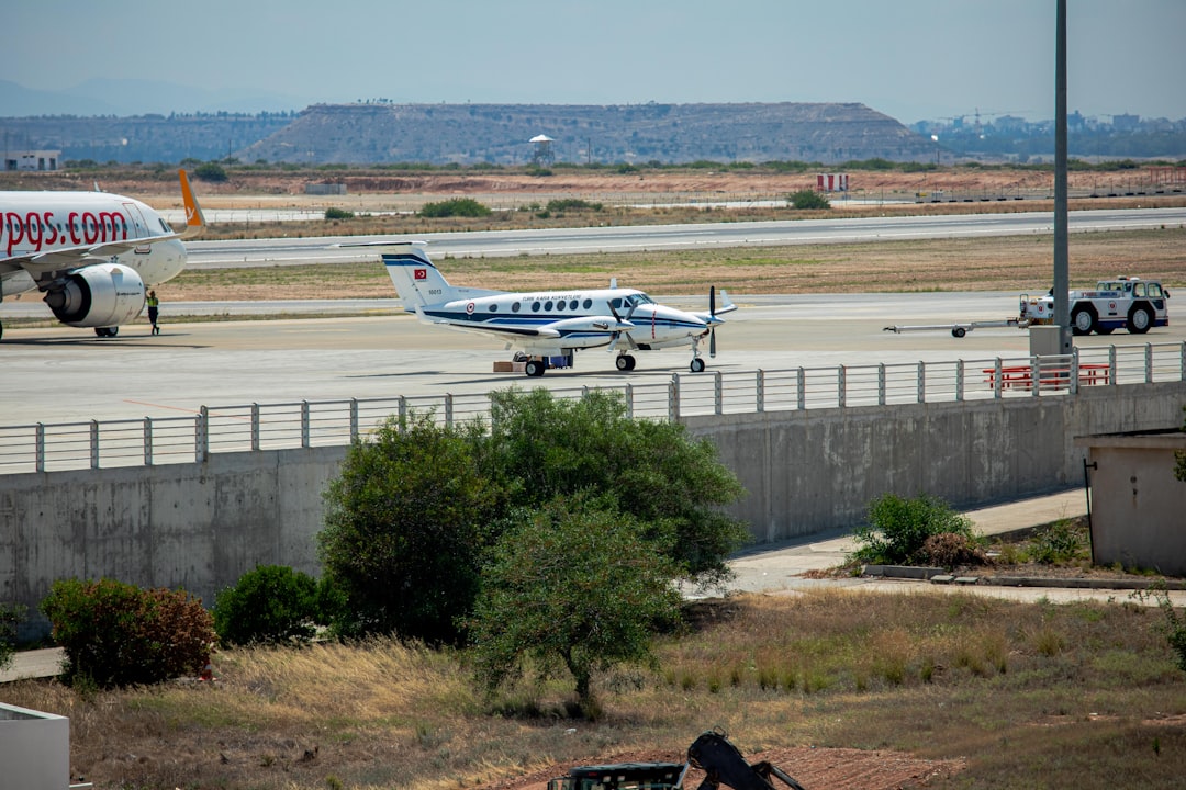 Boca Raton Airport: Runway Safety System Prevents Disaster