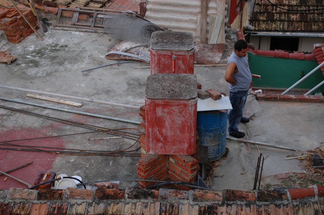 Man Allegedly Attacks Alcohol Delivery Guy, Didn’t Know It Was Caught On Camera