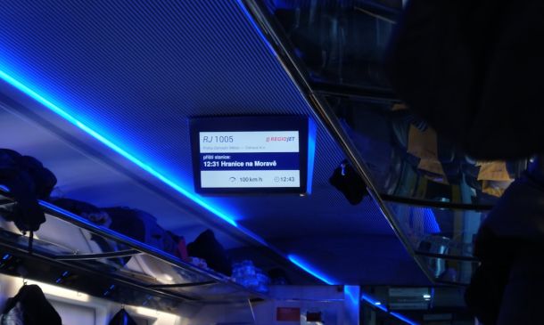 TRAVEL CHAOS: Huge Travel Problems In South Florida As Winter Socks Nation