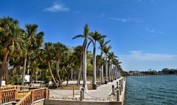 Boca Raton Beach Bliss: Sun, Sand & Serenity