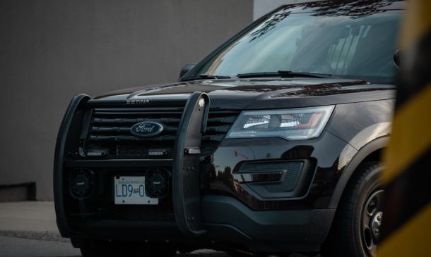 Home 25 Police Release Photos Of Man, Car After Armed Robbery