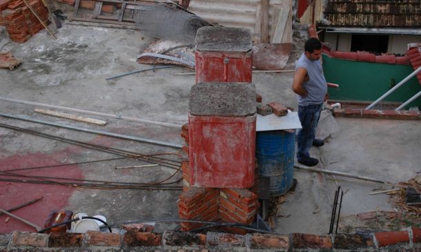 Man Allegedly Attacks Alcohol Delivery Guy, Didn’t Know It Was Caught On Camera