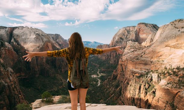 HURRICANE CENTER: Melissa Slamming Jamaica, Bermuda Next