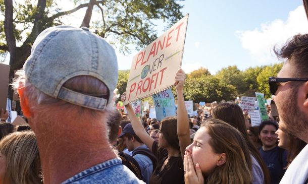 High School Football Showdown: 2025 Preview 5 Boca Raton's 2,000-Strong Protest: Key Issues