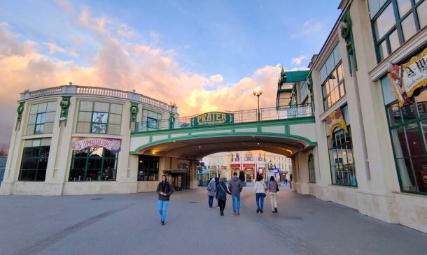 Boca Raton's New Grocery: A Fresh & Modern Market
