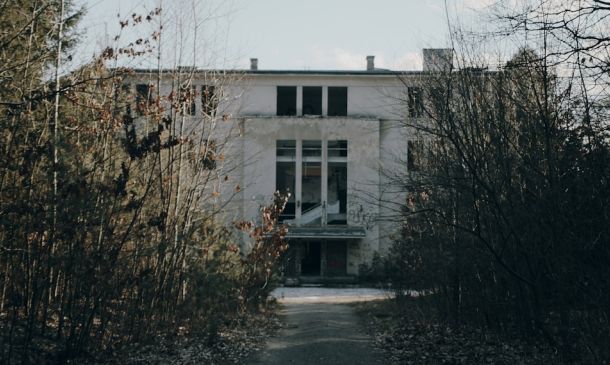 Investigation Launched After Body Found in Boca Raton Home