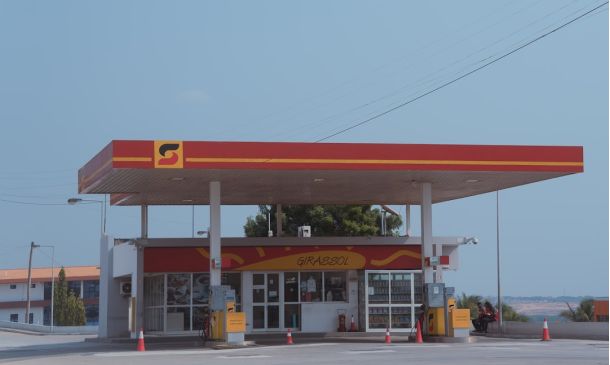 Boca Raton Gas Prices Plunge: What's Behind the Drop?