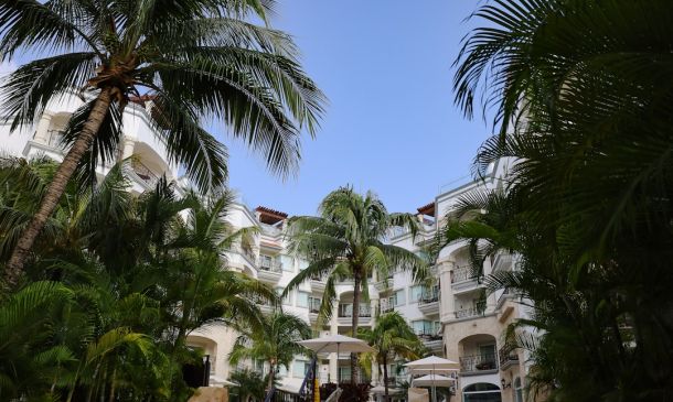 Kelce's Luxurious Boca Raton Getaway