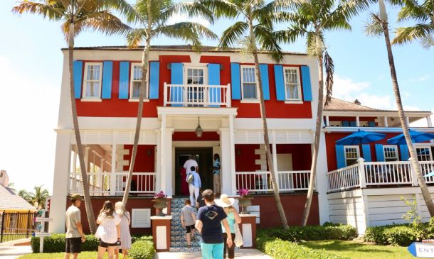 Kelce's Boca Raton Secret: Luxury & Speculation