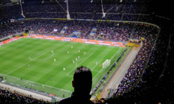 High School Football Showdown: Crusaders vs. Bulls