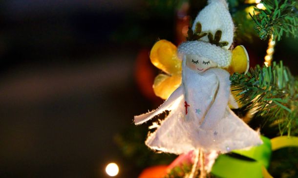 Boca's Holiday House: Ornament Unveiling & Festive Cheer