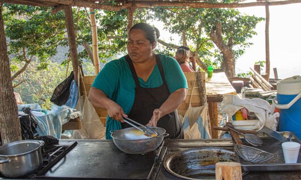 Boca Businesses Fight Hunger: 27,000 Meals Secured