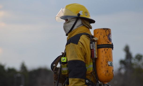 Boca Raton Boat Fire: Crews Battle Blaze