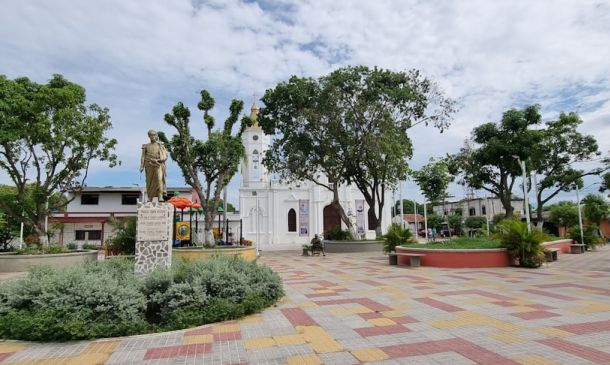 Boca Raton Vigil Supports Immigrants 7 Boca Raton's Public Art: A City Transformed