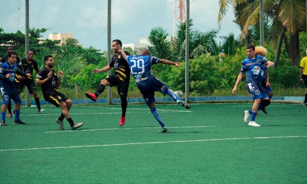 Football Showdown: Boca Raton vs. Bergen Catholic