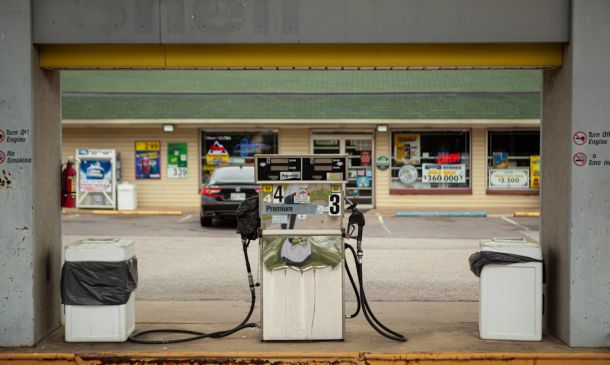 Gas Leak Closes Military Trail Early Friday Morning