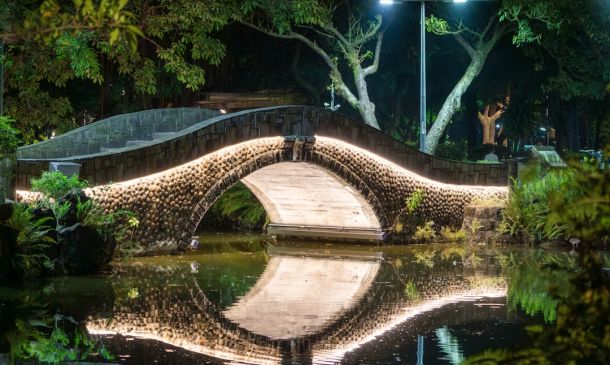 Boca Raton's Artistic Park Oasis