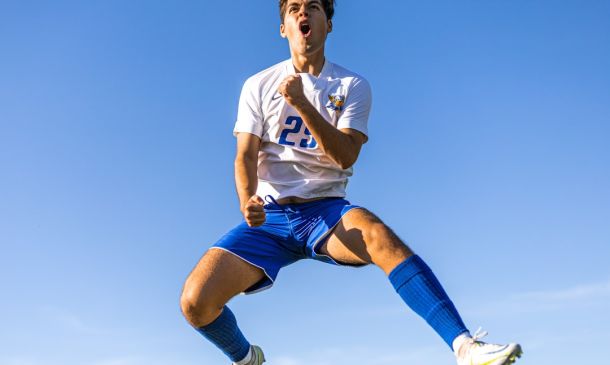 Crusaders Crush Bulls in Boca Raton