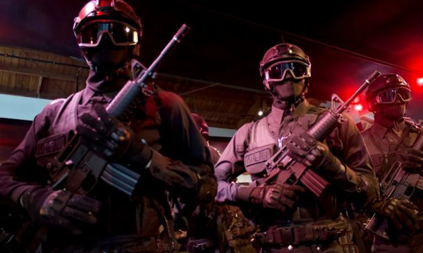 Cops: Woman Pepper Sprayed During Robbery Attempt Outside Boca Raton Mall 2 Cops: Woman Pepper Sprayed During Robbery Attempt Outside Boca Raton Mall